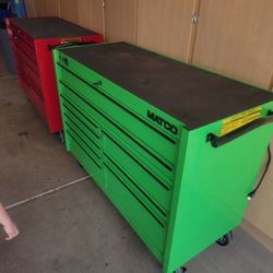 Matco 4S Screaming Green tool box / rollaway
