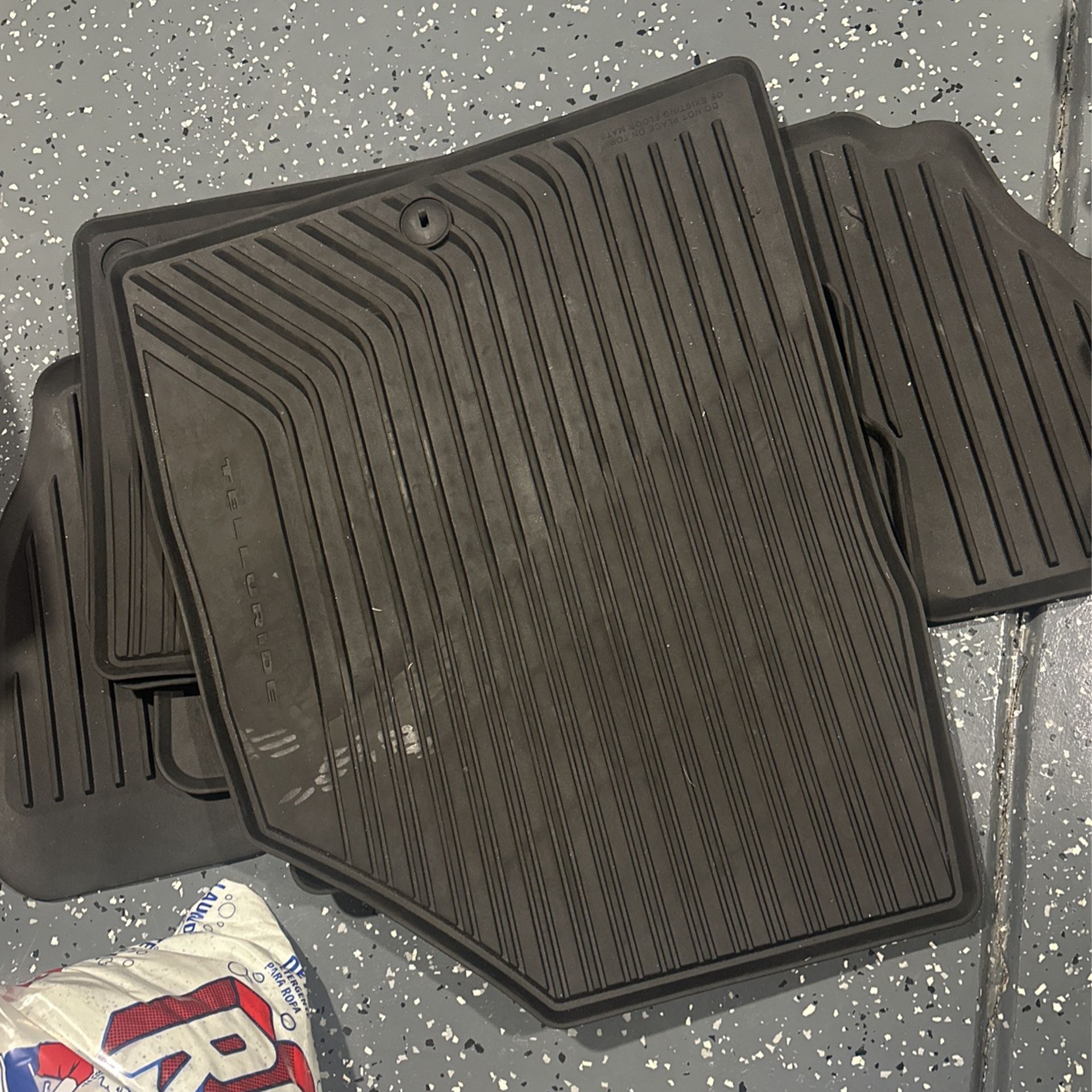 2023 Telluride All Weather Floor Mats