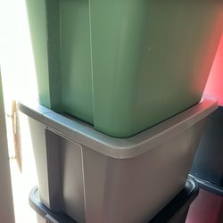 Storage Bins With Lids