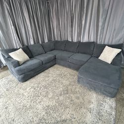 Blue 3 pc sectional couch 🛻Delivery Available🛻