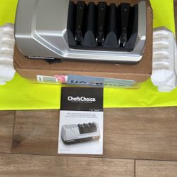 NEW Chef’s Choice Universal Electric Knife Sharpener, 