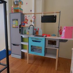 Kitchen/ Restaurant Play Set 