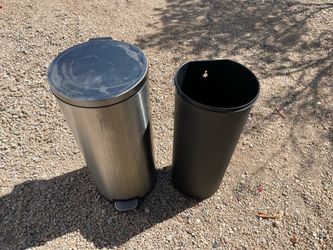 Trash can