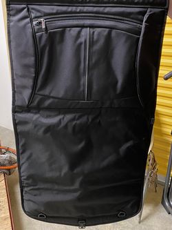 Victorinox Garment Bag Luggage Never Used Like New Condition