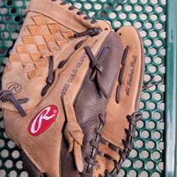 12" Rawlings Baseball Glove Good Condition 