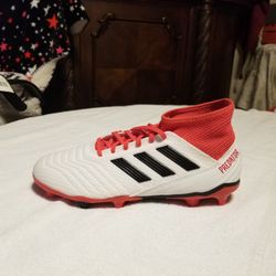 Adidas predator 18.3 Size 11