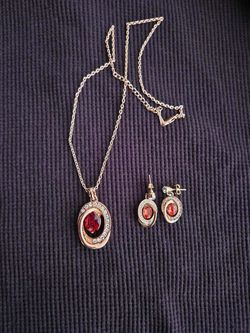 Garnet like necklace with earrings