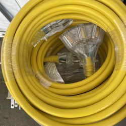 Extension Cord 25ft 12/3 Guage. 