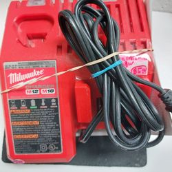 Milwaukee M12 M18 Battery Charger.