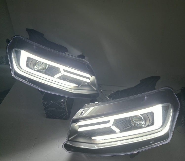 Chevy Camaro 2014-2015 Headlights