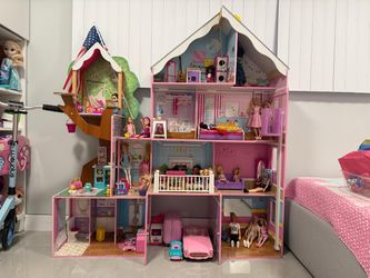 Doll house