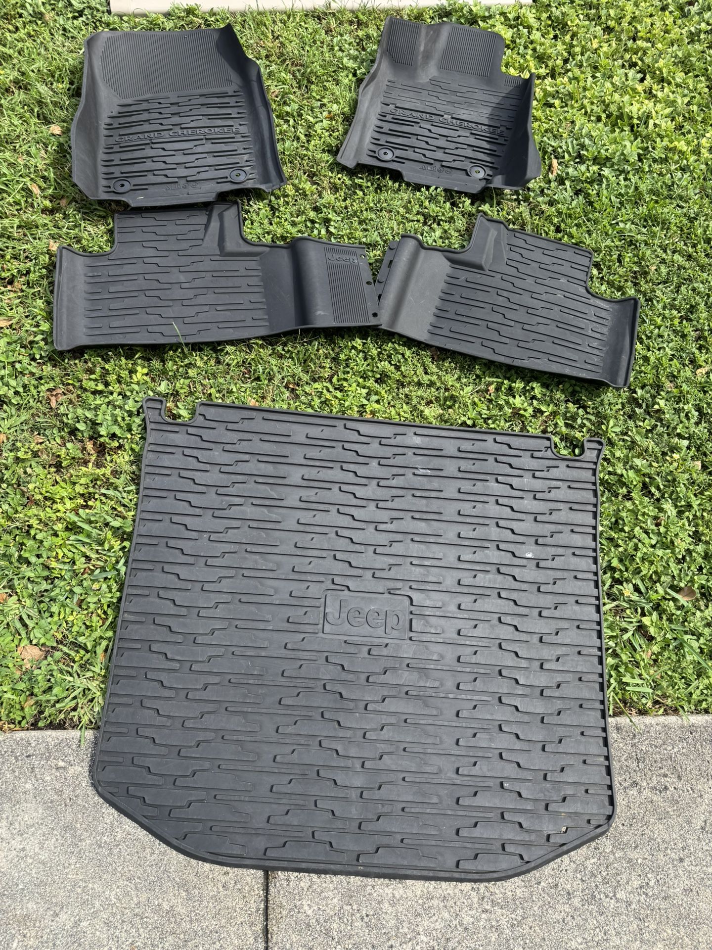 2011 To 2021 Jeep Grand Cherokee Mats
