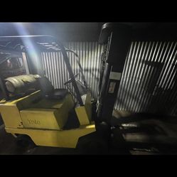 Yale Fork Lift 