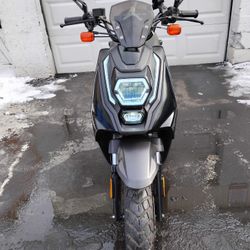 2023 SCOOTER 150 cc RUN GREAT HAS TITLE 