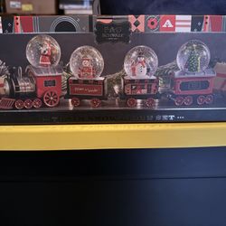 Snow Globe Train Set 