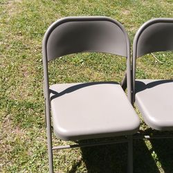 12 Folding chicory chairs in very good conditions