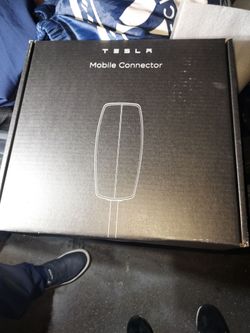 Tesla mobile connector