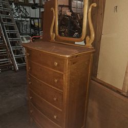 Project Antique Dresser 