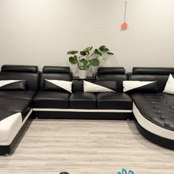 Black And White 3pc Sectional 
