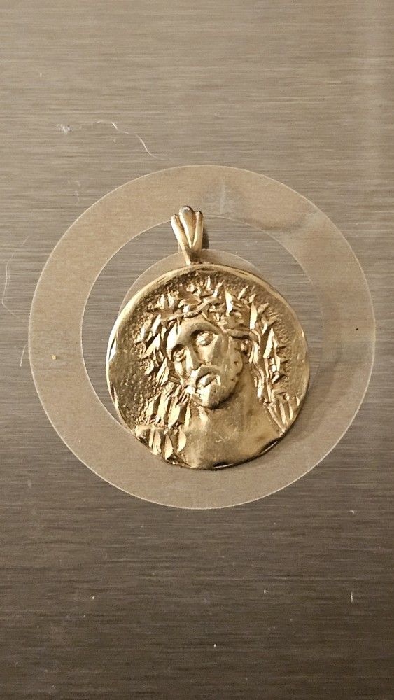 Jesus Gold Medallion