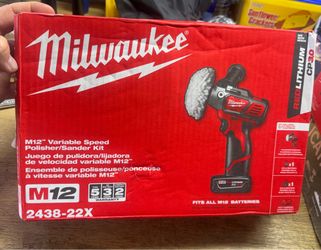 Milwaukee M12 12V Lithium-lon Cordless Variable Speed Polisher/Sander Kit W/(2) M12 Batteries, Accessories, Charger & Tool Bag