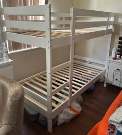 Bunk bed