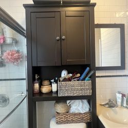 Over-the-Toilet Storage Cabinet – Great Condition