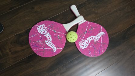 2 Pickleball Paddles