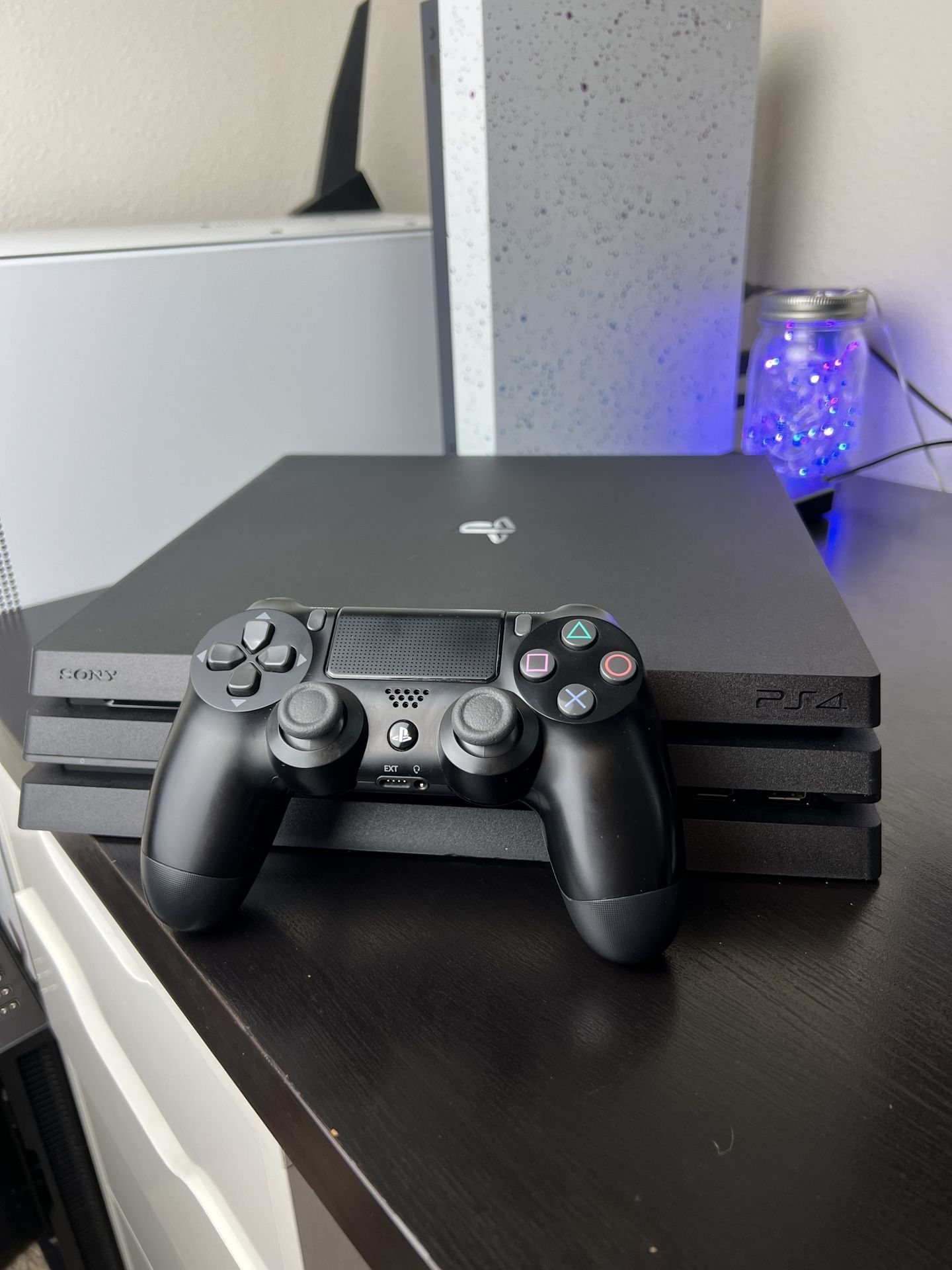 Sony PS4 Pro 1TB Console Bundle