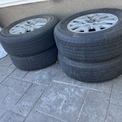 2024 Stock SR5 Toyota Tacoma Tires 