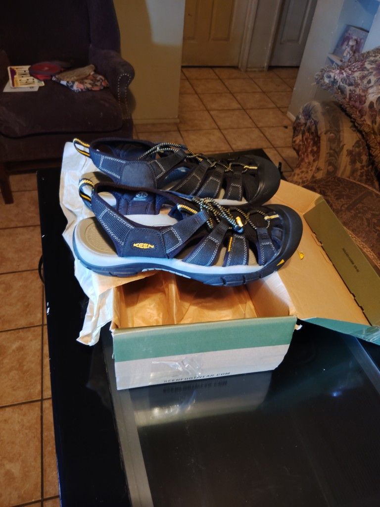 Keen Shoes