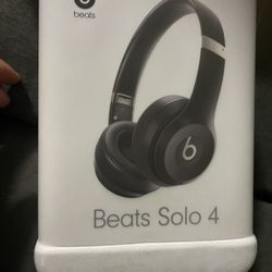 Beats Solo 4