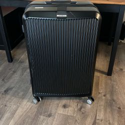 Samsonite XL 28” Luggage 