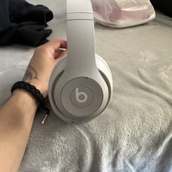  Beats Studio Pro 