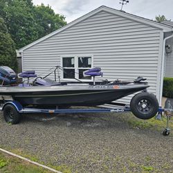 Bass Boat 16 ft