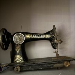 Antique 1915 G4 Series Singer Sewing Machine - G(contact info removed) - Gorgeous! 