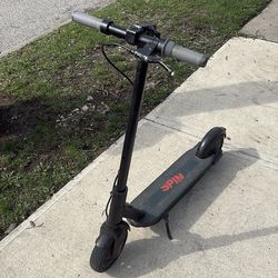 Spin electric scooter