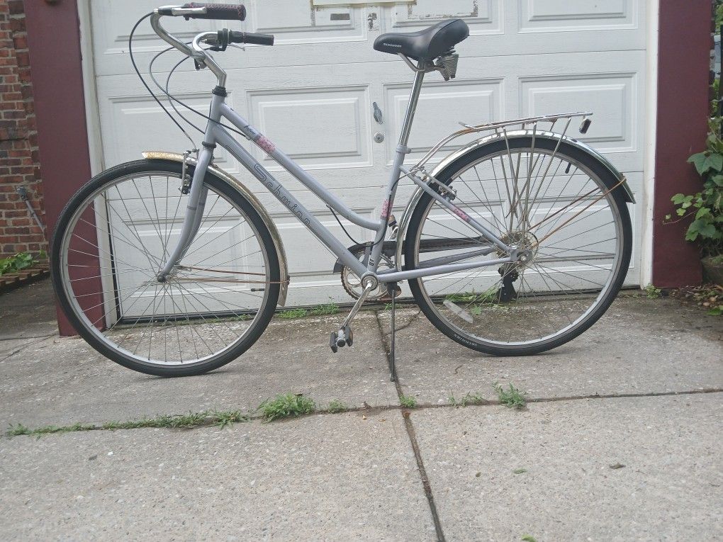 Schwinn 27inch Wheels 18 Inch Frame