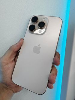 iPhone 16 Pro Max