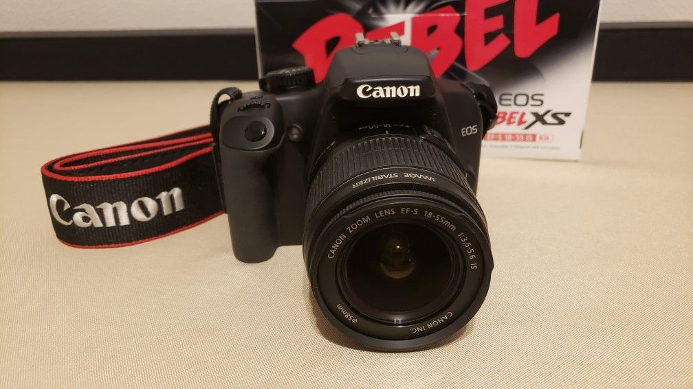 Canon EOS Digital Rebel XS