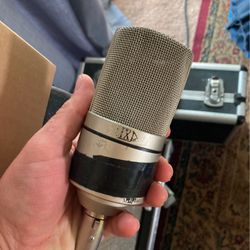 MXL 990 Condenser microphone