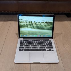 Excellent Conditon Apple Mac Book Pro 13 Inch Retina Display 