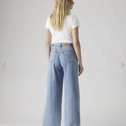 NWOT Levi's Cinch Baggy Medium Wash Jeans Size 28