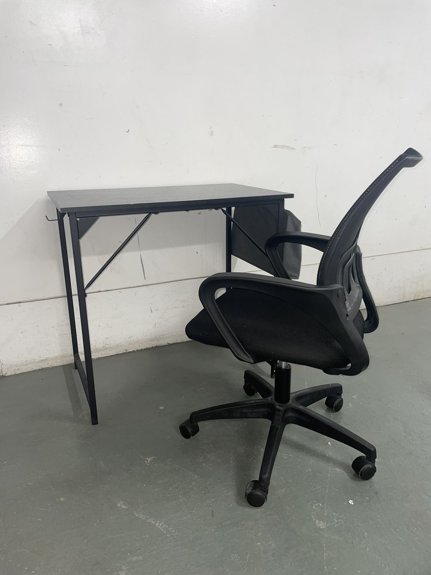 Escritorio y silla