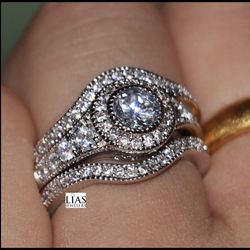 New 18k White Gold Wedding Ring Set 