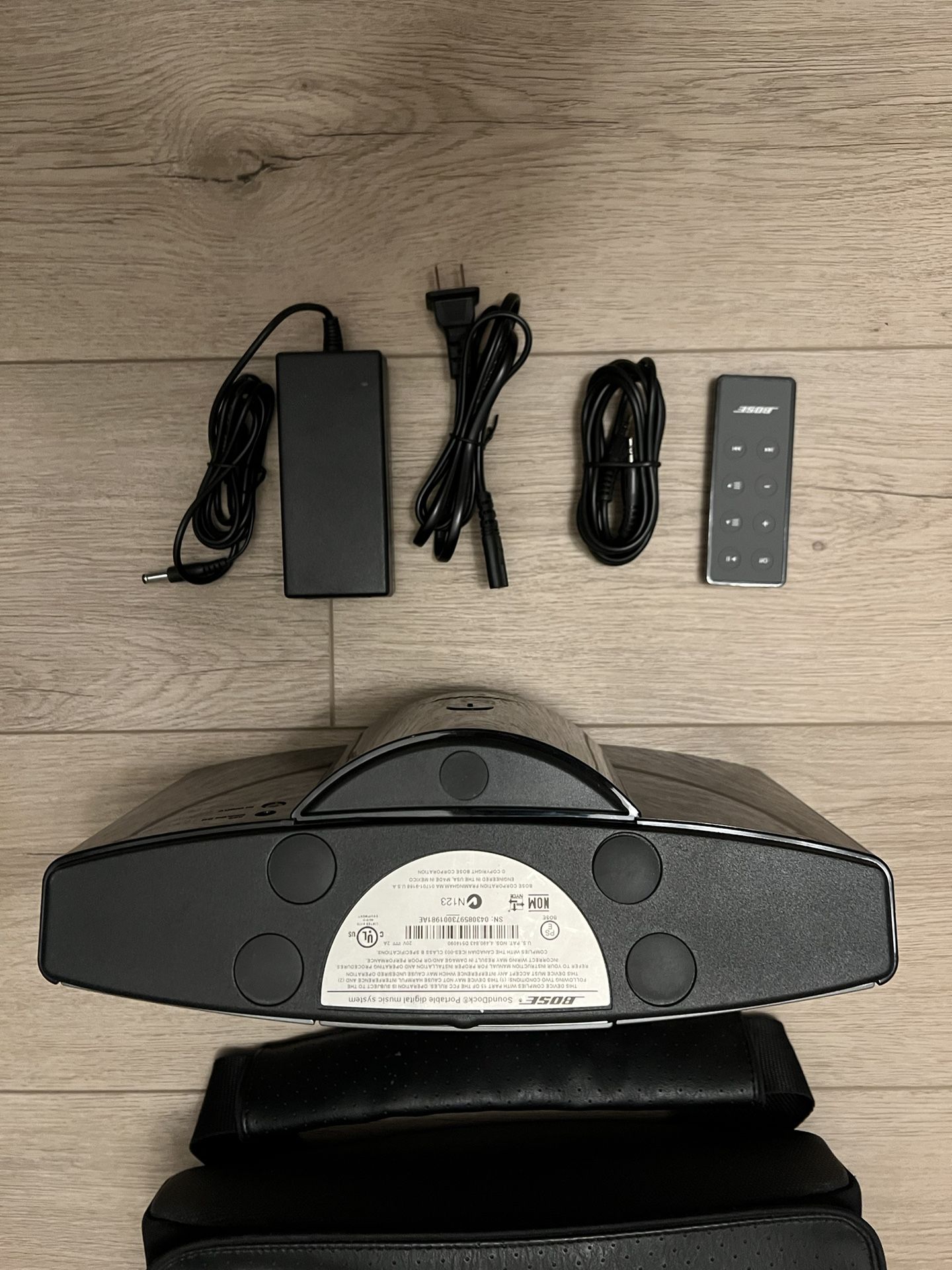 Bose SoundDock N123 Portable Music System/Remote Power Cord