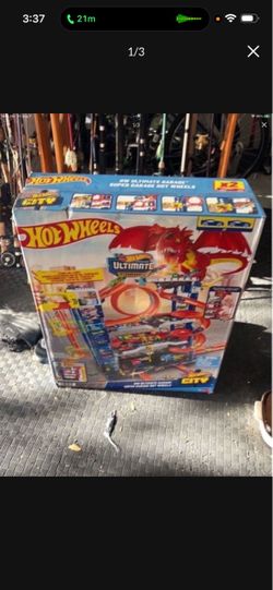 SEALED Hot Wheels City Ultimate Garage Playset