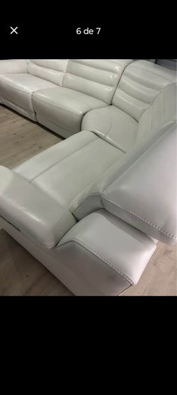 SECTIONAL GENUINE LEATHER RECLINER ELECTRIC RECLINER ELECTRIC ā” WHITE COLOR..šā
DELIVERY SERVICE AVAILABLE šā