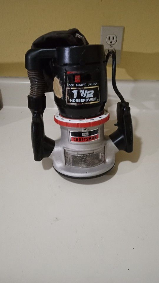 Sears craftsman 315 1" 1/2 HP corded router powerful machine