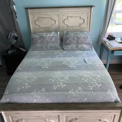 Lynwood Queen Bedroom Set – Bed & Dresser (Rooms to Go) ✨